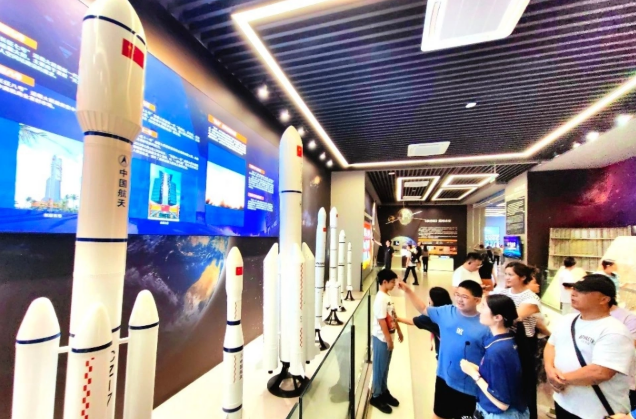 高?？萍颊桂^激勵青年學子傳承科學精神