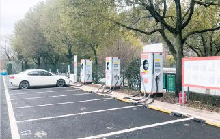 我國充電設(shè)施建設(shè)按下“快進(jìn)鍵”