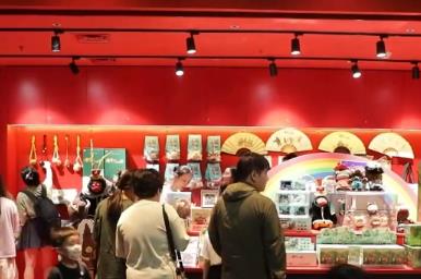 “電影+”產(chǎn)業(yè)圖譜拓展激活多元消費(fèi)市場(chǎng) 從“一時(shí)”到“長(zhǎng)久”延長(zhǎng)電影IP生命周期