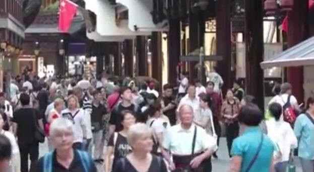 10月份我國(guó)消費(fèi)市場(chǎng)保持平穩(wěn)增長(zhǎng)