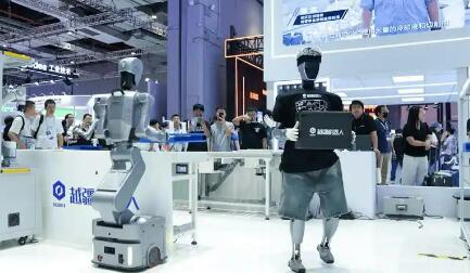 防范重復(fù)度高產(chǎn)品“扎堆”上市 我國將建立健全具身智能行業(yè)準(zhǔn)入退出機制