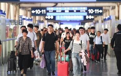 前10個(gè)月我國(guó)交通出行人數(shù)達(dá)568.8億人次