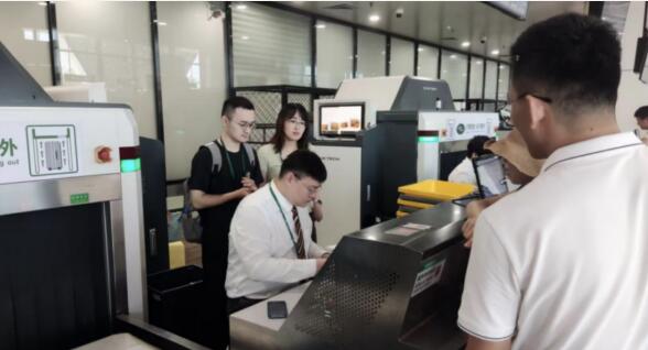 民航首家！中國(guó)航信實(shí)現(xiàn)離港系統(tǒng)全棧國(guó)產(chǎn)化