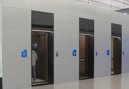 制造企業(yè)“以智應(yīng)變”更新賽道 老舊電梯“煥新”讓居民幸福感“一鍵直達”