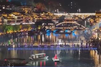 透過“火熱”數(shù)據(jù)看元旦假期文旅市場成績單 新場景、新玩法“掀”消費(fèi)熱潮