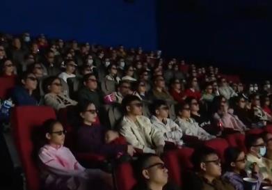 爆款I(lǐng)P→炫酷特效；工業(yè)化→精品化 多視角觀察光影世界 感知電影產(chǎn)業(yè)蓬勃活力