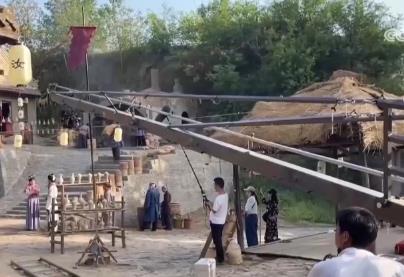 “AI+創(chuàng)新表達(dá)+極致創(chuàng)作”讓傳統(tǒng)文化煥發(fā)年輕態(tài) 東方美學(xué)在海外刮起強(qiáng)勁“中國(guó)風(fēng)”