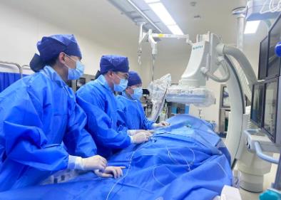 廣東藥監(jiān)改革跑出“加速度”，激發(fā)產(chǎn)業(yè)創(chuàng)新“新動(dòng)能”