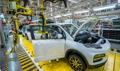 中國(guó)汽車產(chǎn)業(yè)邁進(jìn)規(guī)?；蛢r(jià)值化新時(shí)期