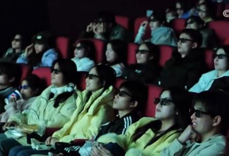 專項(xiàng)資金“護(hù)航”電影高質(zhì)量發(fā)展 我國(guó)從電影大國(guó)邁向電影強(qiáng)國(guó)按下“加速鍵”