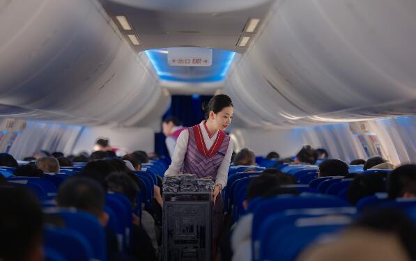 南航集團(tuán)春運(yùn)計(jì)劃執(zhí)行航班超12.6萬班次