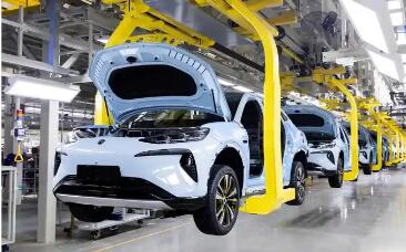 從“政策驅(qū)動(dòng)”轉(zhuǎn)向“產(chǎn)品驅(qū)動(dòng)” 地方兩會(huì)擘畫(huà)汽車(chē)產(chǎn)業(yè)新賽道