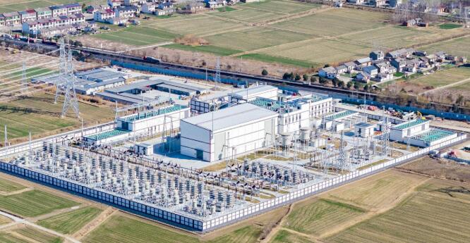 世界首創(chuàng)，交直流混聯(lián)工程用上“智能電力路由器”