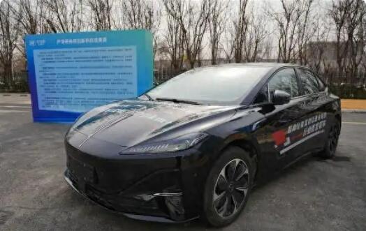 行業(yè)首發(fā)！超高比能富鋰錳固液電池在中國一汽裝車