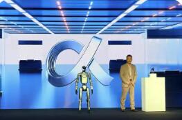 MWC 2026啟幕 多款中國(guó)具身智能終端上演“硬核”首秀