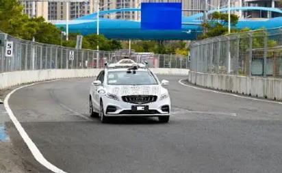 福建平潭：自動(dòng)駕駛 疾馳未來(lái)