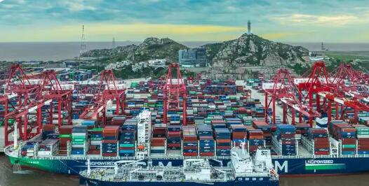 今年前兩月上?？诎哆M(jìn)出境國際航行船舶創(chuàng)歷史新高