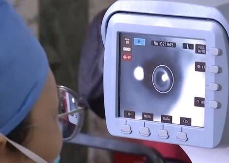 步入老年近視還會加深嗎？老年人刷手機(jī)如何保護(hù)眼健康？這份提示請收藏→