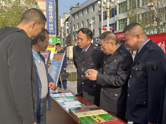 羅田煙草：以“三心服務”筑牢經營戶權益防護墻