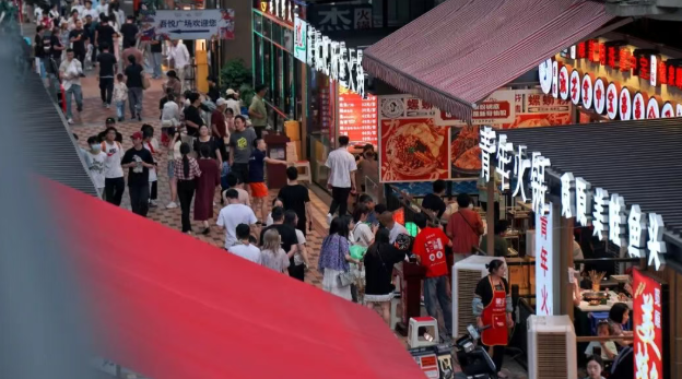 駱駝精神引領(lǐng)向前，新城控股拓展“新悅薈”與“印巷”