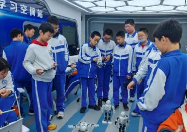 讓每個(gè)孩子“上好學(xué)”，以首善標(biāo)準(zhǔn)辦好人民滿意的教育