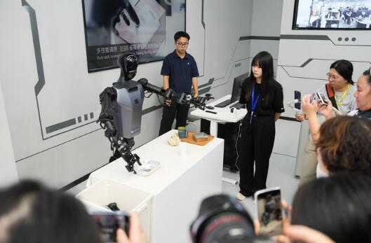 新質(zhì)生產(chǎn)力引領(lǐng) 科技創(chuàng)新擘畫未來產(chǎn)業(yè)新藍(lán)圖