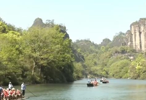 “賞花游”“采摘游”澎湃消費(fèi)市場新活力 “非遺體驗(yàn)+傳統(tǒng)民俗”活動(dòng)點(diǎn)亮假期