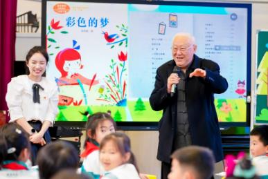 課文作家走進(jìn)校園 書香校園聯(lián)盟開啟閱讀第一課